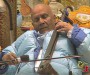 Indian Maestro Sri Chinmoy Plays Chinese Erhu