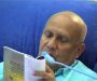 Sri Chinmoy liest eine Geschichte über Jesus Christus